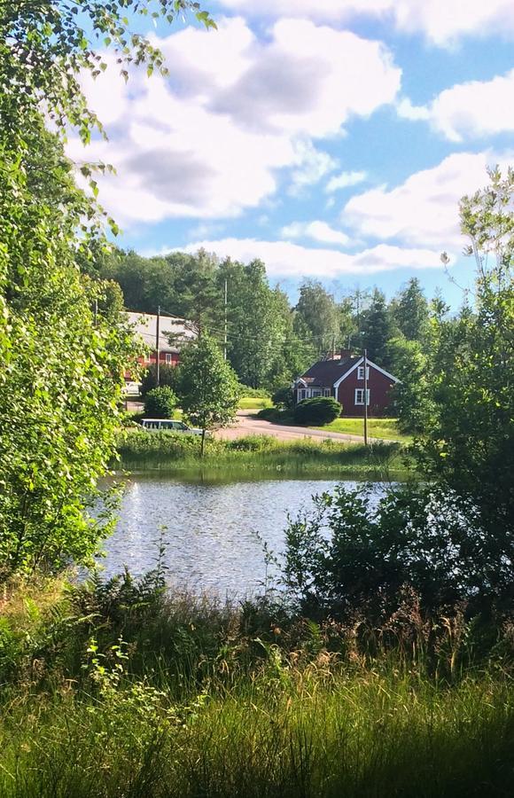 Yaberg Affaren Bed & Breakfast Hyltebruk Buitenkant foto